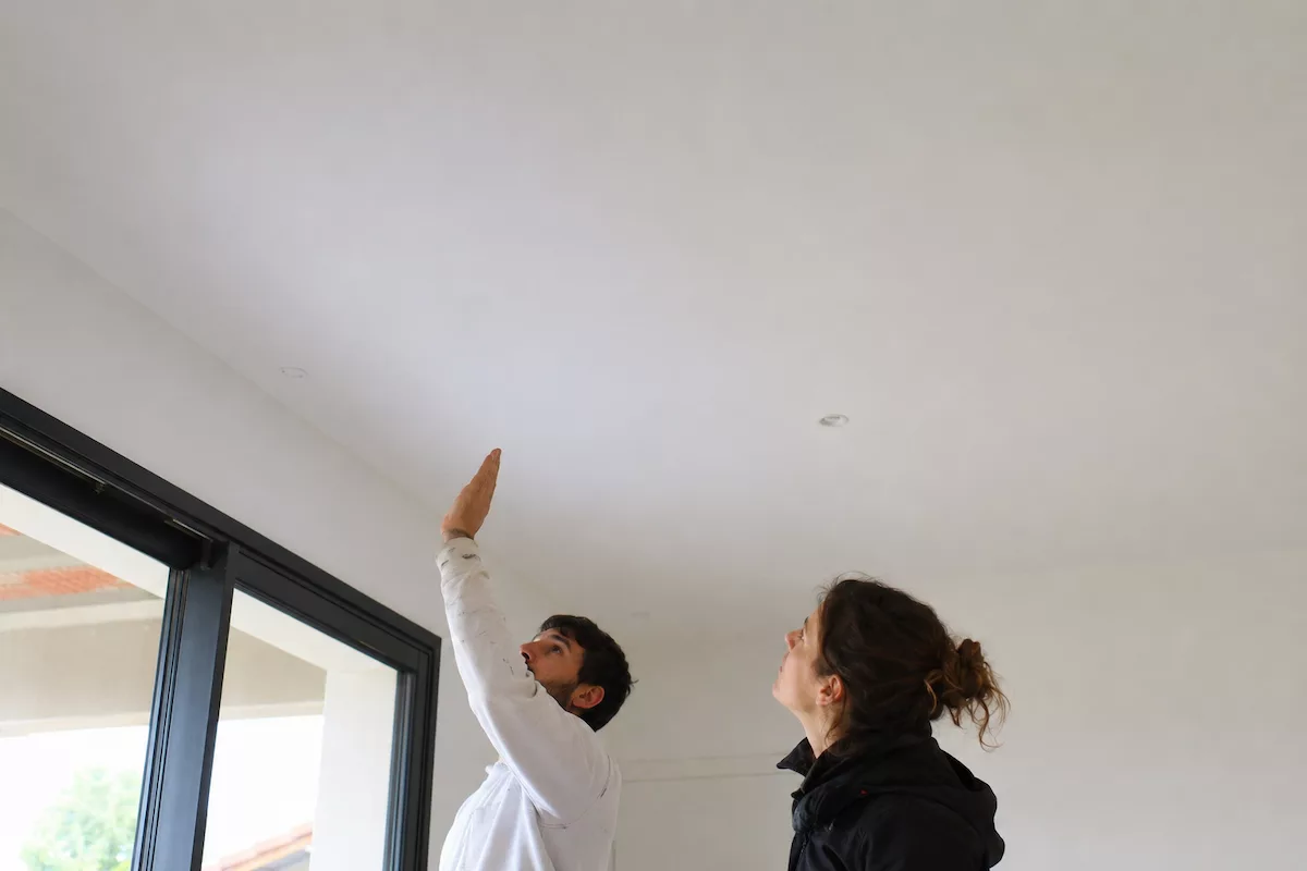 controle finition peinture de plafond à toulouse